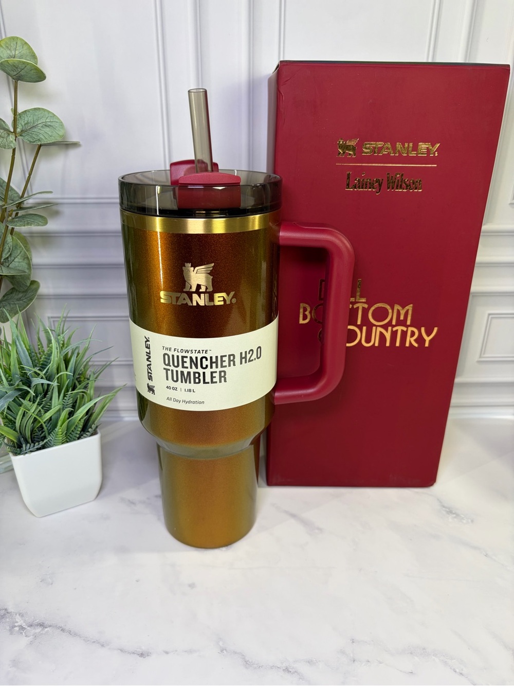 Stanley x Lainey Wilson Country Gold 40oz Quencher BNIB